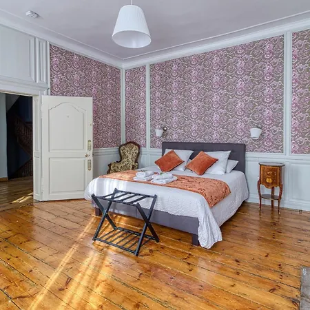 La Authentique - Jacuzzi, Babyfoot * Bourbourg